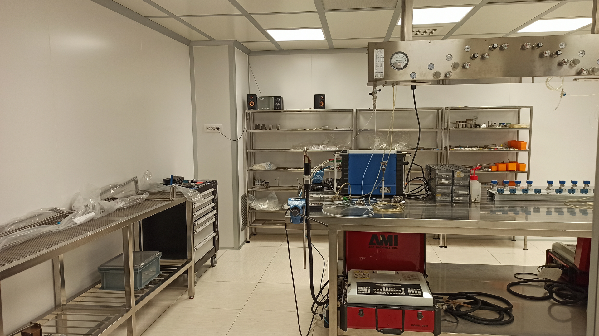 Clean Room - 5_1920_1080