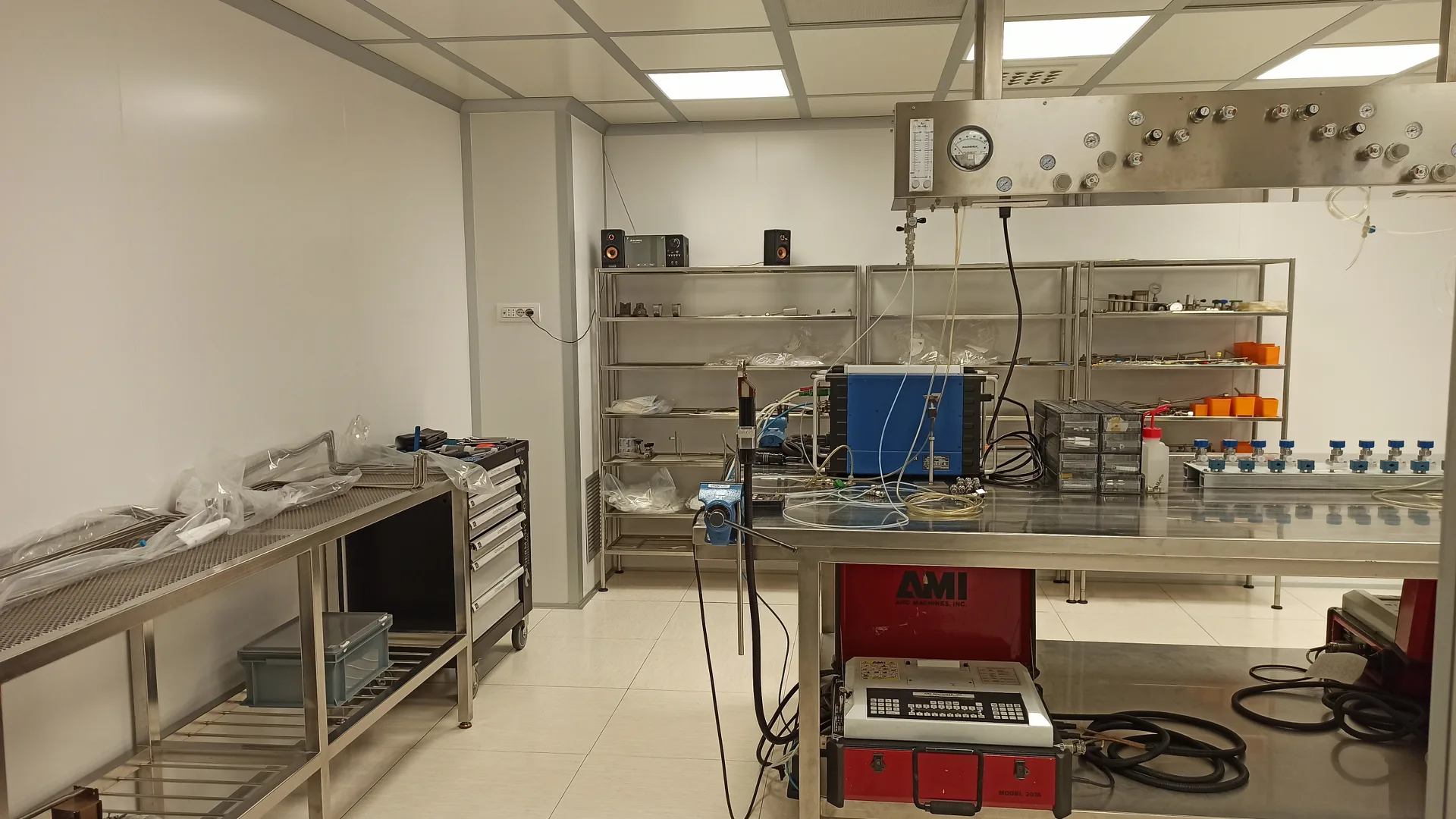 Clean Room - 5_1920_1080